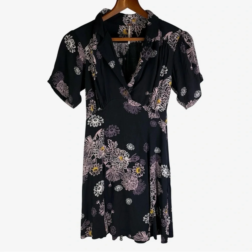 FREE PEOPLE Blue Hawaii Black Mini Dress Sz XS Floral 100% Viscose Boho